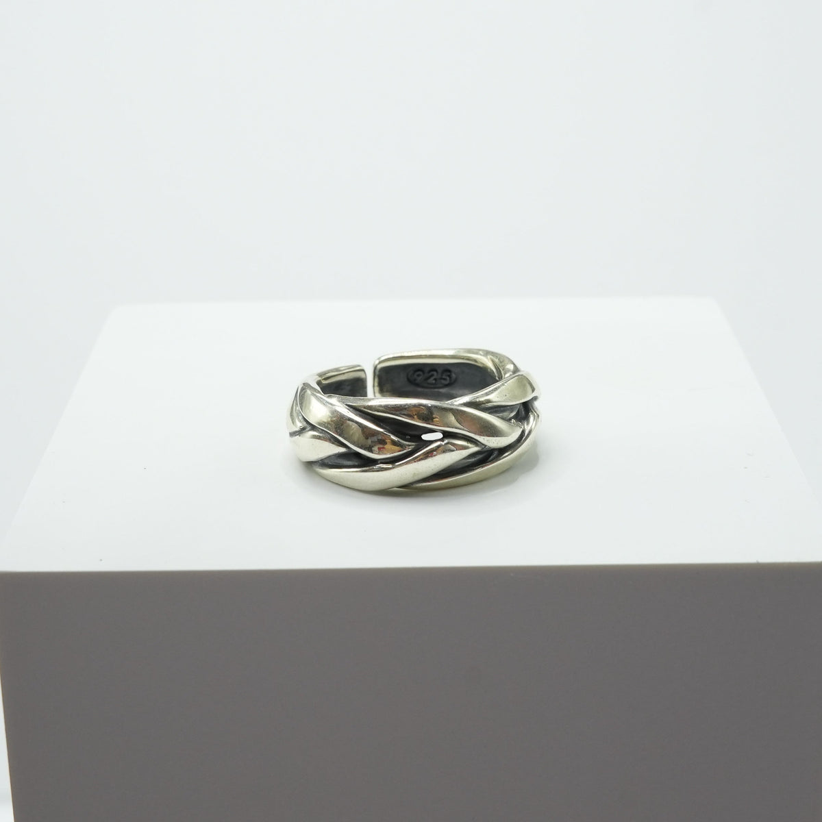 Vines Ring