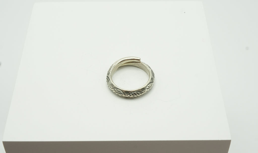Thai Style Graphs Ring