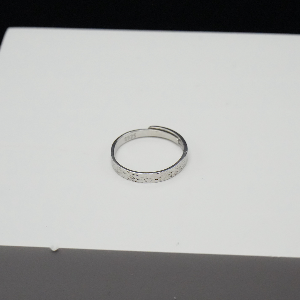 Sparkling Ring